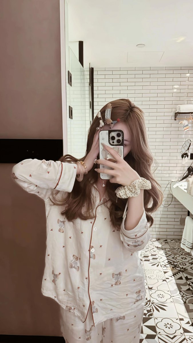 TristanDivan's tweet photo. 気持ちが少しだけ軽くなる瞬間ってあるじゃないですか、そういうときになんとなく自分自身と向き合ってみるのも悪くないかなって。 https://t.co/1s4C6TLMPH
