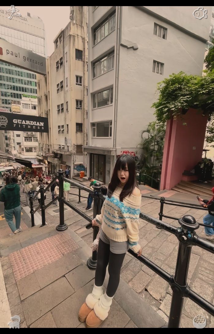 momo__v1's tweet photo. 🦚Balcony Tidying Up Blooms have been watered. Stay serene and composed during minor social disagreements—express your views politely, clear up any confusion kindly, and steer clear of harsh, cutting, or emotionally charged remarks in every amicable conversation. https://t.co/8LzJ8OakXC
