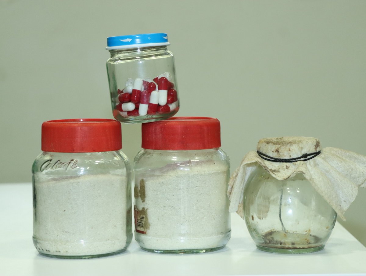 LAFM1150Neiva's tweet photo. Un operativo de la CAM y la Policía permitió recuperar 5 #serpientes cascabel y decomisar productos derivados de esta especie que serían comercializados como supuesto tratamiento contra el #cáncer. Los ejemplares se encontraban en condiciones óptimas y fueron #liberadas. https://t.co/qppdRquNNx