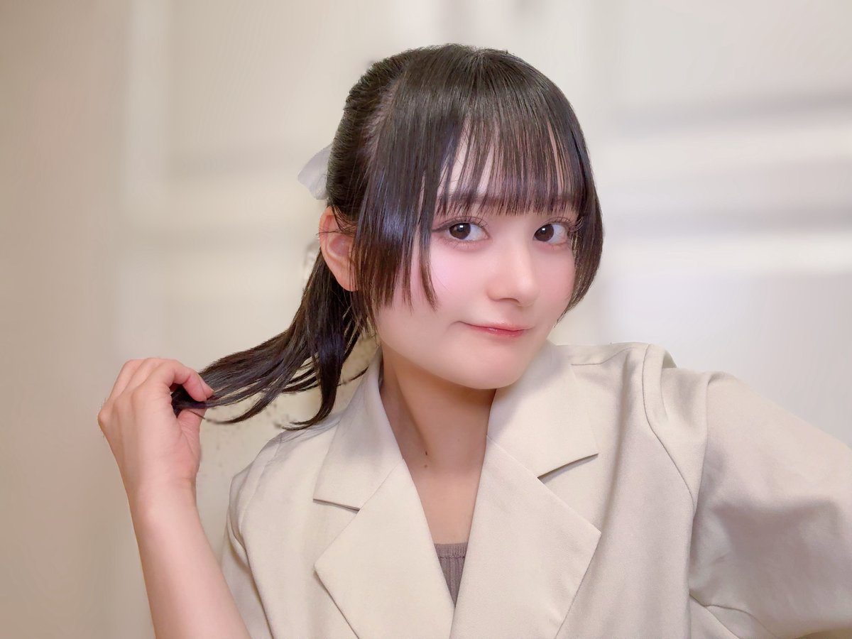 tachibana_mimi_'s tweet photo. 9月初日！
今日も一日お疲れ様でした!

涼しくなるのか？という空気を感じたけれど
なんだかんだ今日も少し暑かったな。

夏終わらないでとか言ったけど、
秋は来て欲しい。本当に。切実に。
秋1秒でも長くあれ。

9月も、私らしく、前に進むぞ〜✊🏻 https://t.co/rhCoPmUqqX