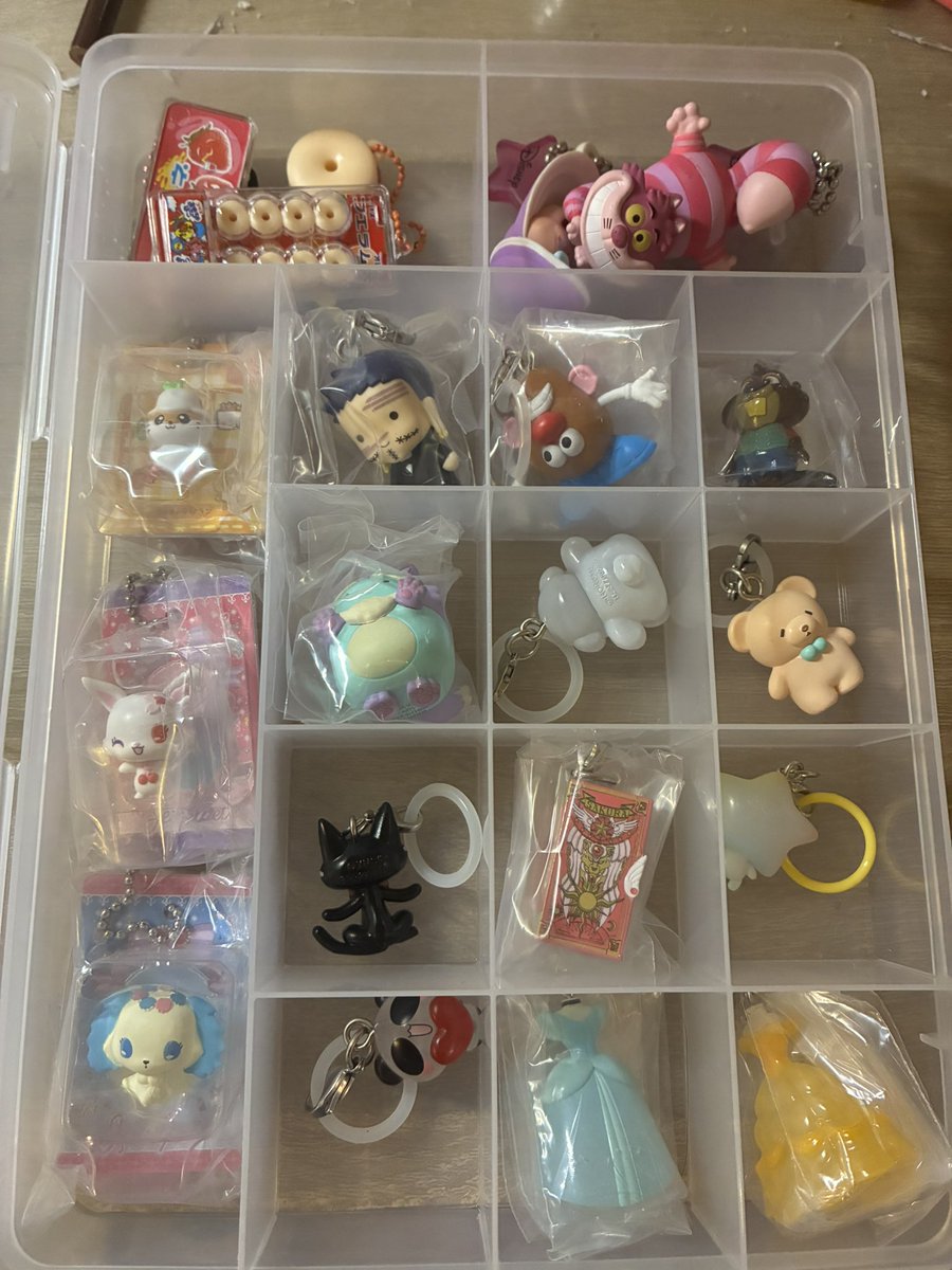 milkx1px's tweet photo. ガチャ買取
譲1から5枚目
求 お金＞固定投稿
詳しくはALT➞
お支払い方法PayPayのみ
メルカリ、Yahoo、普通郵便、全て🙆‍♀️
 交換の場合は普通郵便不可
声がけが多いものは条件いい方優先
抱き合わせ1部あり。早い者勝ちではありません。
ガチャ買取、ガチャ交換、めじるし買取、めじるし交換 https://t.co/63lh3IaJ2n
