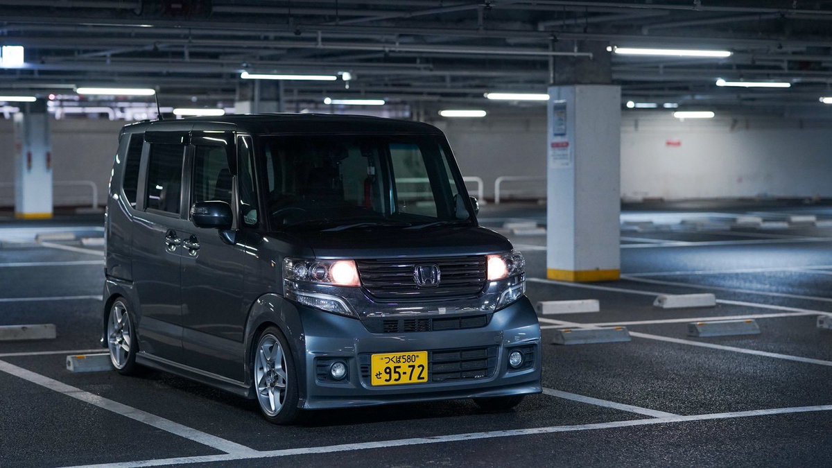 yasoo6069's tweet photo. 車高調とホイール入れ、ハイビームデイライトキットも導入 https://t.co/ab3tHiEuJF