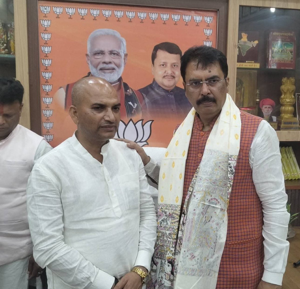 HelpFromSanjay's tweet photo. आज पटना स्थित भाजपा प्रदेश कार्यालय के अटल सभागार में प्रधानमंत्री श्री @narendramodi जी के सार्वजनिक जीवन के 25 वर्षों को समर्पित ‘सेवा संकल्प अभियान’ की प्रांतीय कार्यशाला में शामिल हुआ।

प्रदेश अध्यक्ष श्री Sanjay Saraogi जी एवं वरिष्ठ पदाधिकारियों का मार्गदर्शन प्राप्त हुआ। https://t.co/rClSMHF5nZ