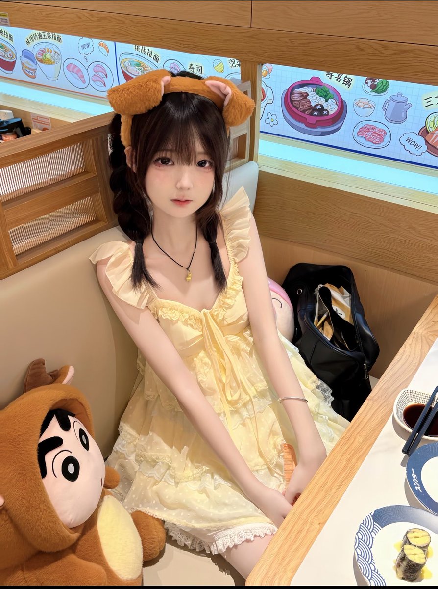 monica64kg0's tweet photo. 宝子们    晚上好！！！

今天当一次女菩萨！

上供！    Luo照！！！！

福是粉哒！！看完不许瞎说🫣📷 https://t.co/7EgCwOBJpk