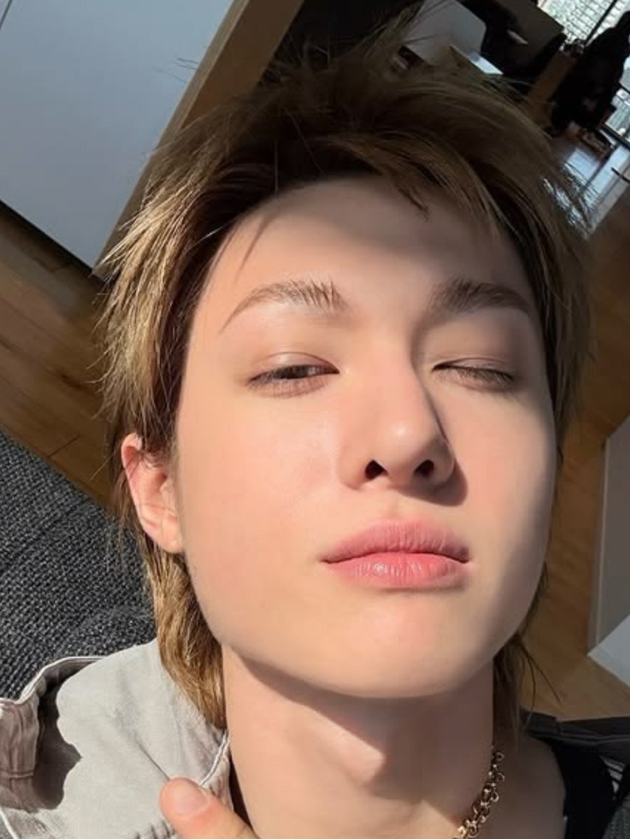 martincafes's tweet photo. what a PRETTY face https://t.co/UwYAY9kOMm