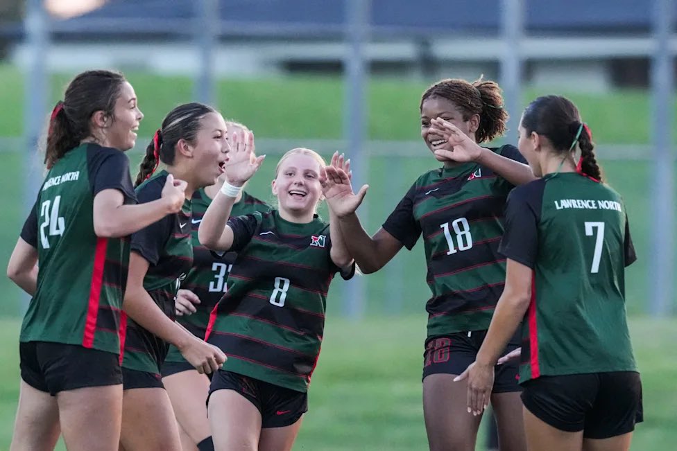 lnwildcats's tweet photo. The Lawrence North girls soccer team moved up to #10 in the latest rankings. The Wildcats (5-1) will host Ben Davis on Wednesday before hosting #2 Homestead on Saturday. https://t.co/5HU4ybOBfZ @LNHSwildcats @LNLadyWildcats @ltgoodnews @LNFanSection_ https://t.co/Fc9GfWLu2u