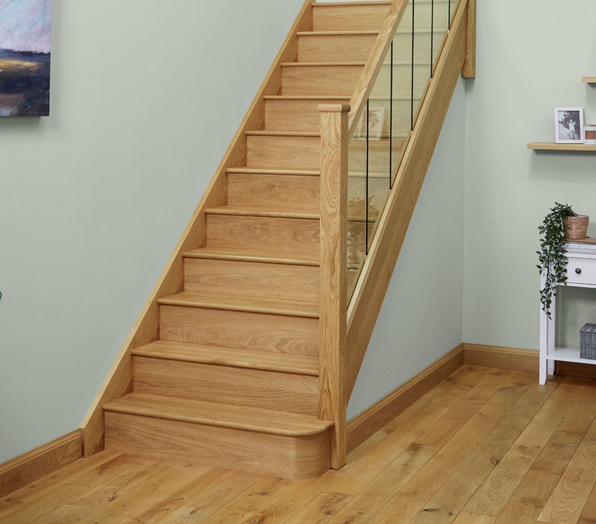 devon_hardwoods's tweet photo. 🪜 Staircase Stock at Devon Hardwoods 🌳

Our staircase stock includes:

🌳 Prime Laminated Oak Strings
🌲 Laminated Whitewood Strings
🌳 Solid Prime European Oak String Material
🌳 Prime Laminated Oak Newels
🌳 Prime PAR Oak Spindles

Quality timber for stair manufacturers. https://t.co/nDk8L3vTHm