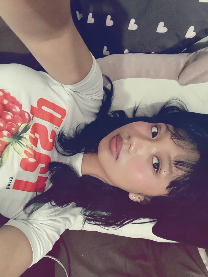 measucre's tweet photo. QUEER FRIENDSHIP APPLICATION]
name: nana
age: 20’ish
occupation: nail artist
zodiac: fire sign 
height: 163cm
hobby: do art, listening music, n watch horror psikologis
fun fact: mantan atlet pon🫰🏼🌷 https://t.co/PPE81Wto4j