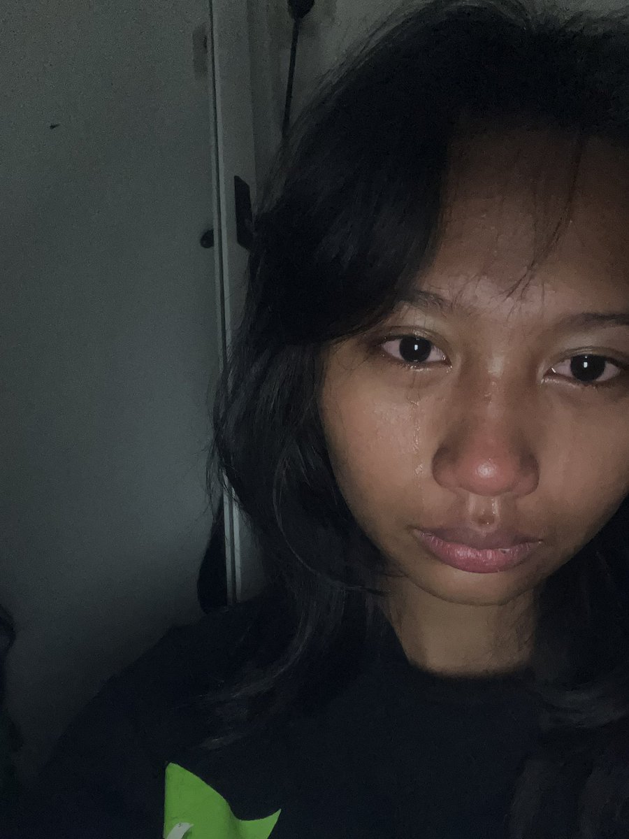 measucre's tweet photo. QUEER FRIENDSHIP APPLICATION]
name: nana
age: 20’ish
occupation: nail artist
zodiac: fire sign 
height: 163cm
hobby: do art, listening music, n watch horror psikologis
fun fact: mantan atlet pon🫰🏼🌷 https://t.co/PPE81Wto4j