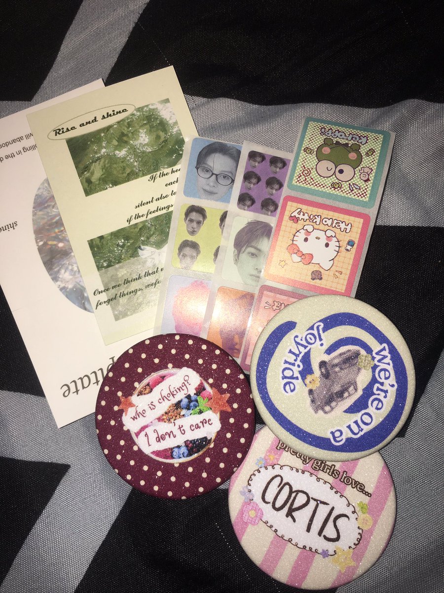 cortsvtshot's tweet photo. ~ whimsy cortis pins arrived safetly ! tysm 💌 @cortmailz #cortmailzproof https://t.co/tIa72Px8Q6