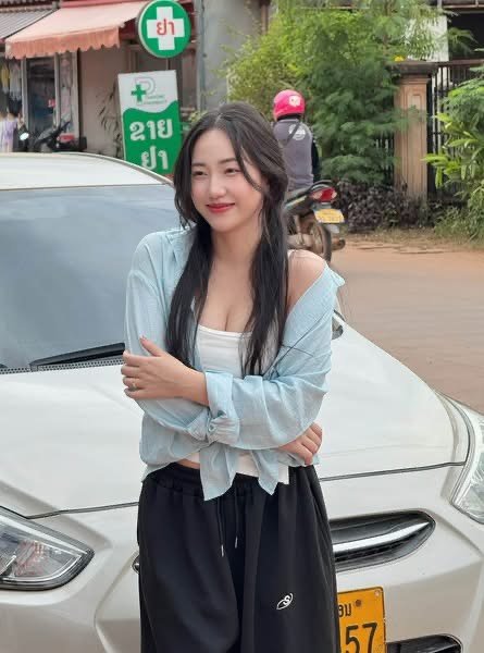AleidaLawary's tweet photo. 6💄”ตอนแรกก็ไม่เชื่อ จนกระทั่งลองใช้เอง... ไอเทมลับที่บิวตี้บล็อกเกอร์เกาหลีโหวตให้เป็นอันดับ 1!“ 🦋 ครีมกันแดดเนื้อซูเฟล่ บางเบา คุมมันนาน 600/1💚💚💚💚💚💚
1

 »» 🆔:  daissy898

กดเพิ่มเพื่อน
https://t.co/opmaUPMvnr

💖💖💖💖🧡🧡
#อยุธยา📌
อยุธยา📌 https://t.co/HsxdbwNtxP