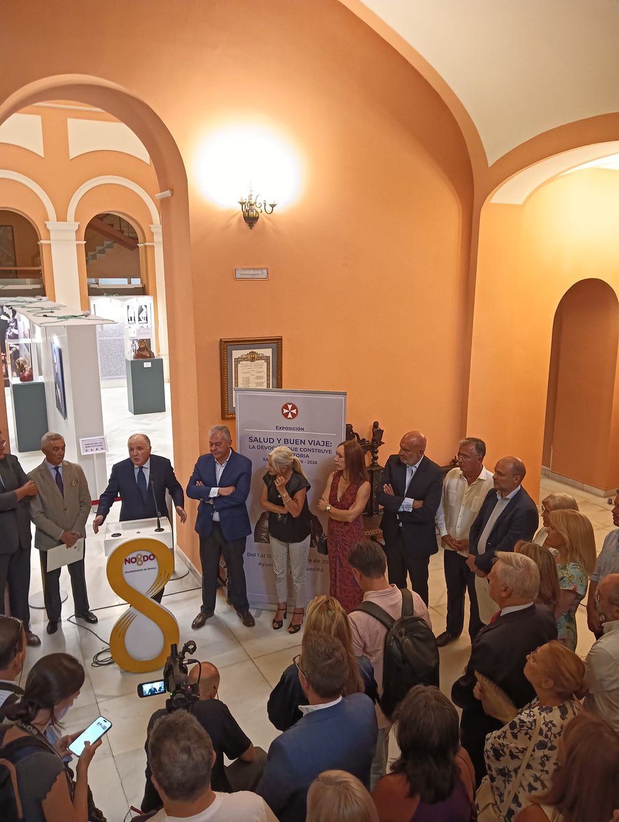 PSOEAytoSevilla's tweet photo. Acompañamos a la @HdadSanEsteban en la inauguración de 'Salud y Buen Viaje: la devoción que construye una historia'.

Una exposición que recorre los principales hitos de una corporación clave para entender la Semana Santa actual.

@JuanC__Cabrera https://t.co/OcFeGyEfDw