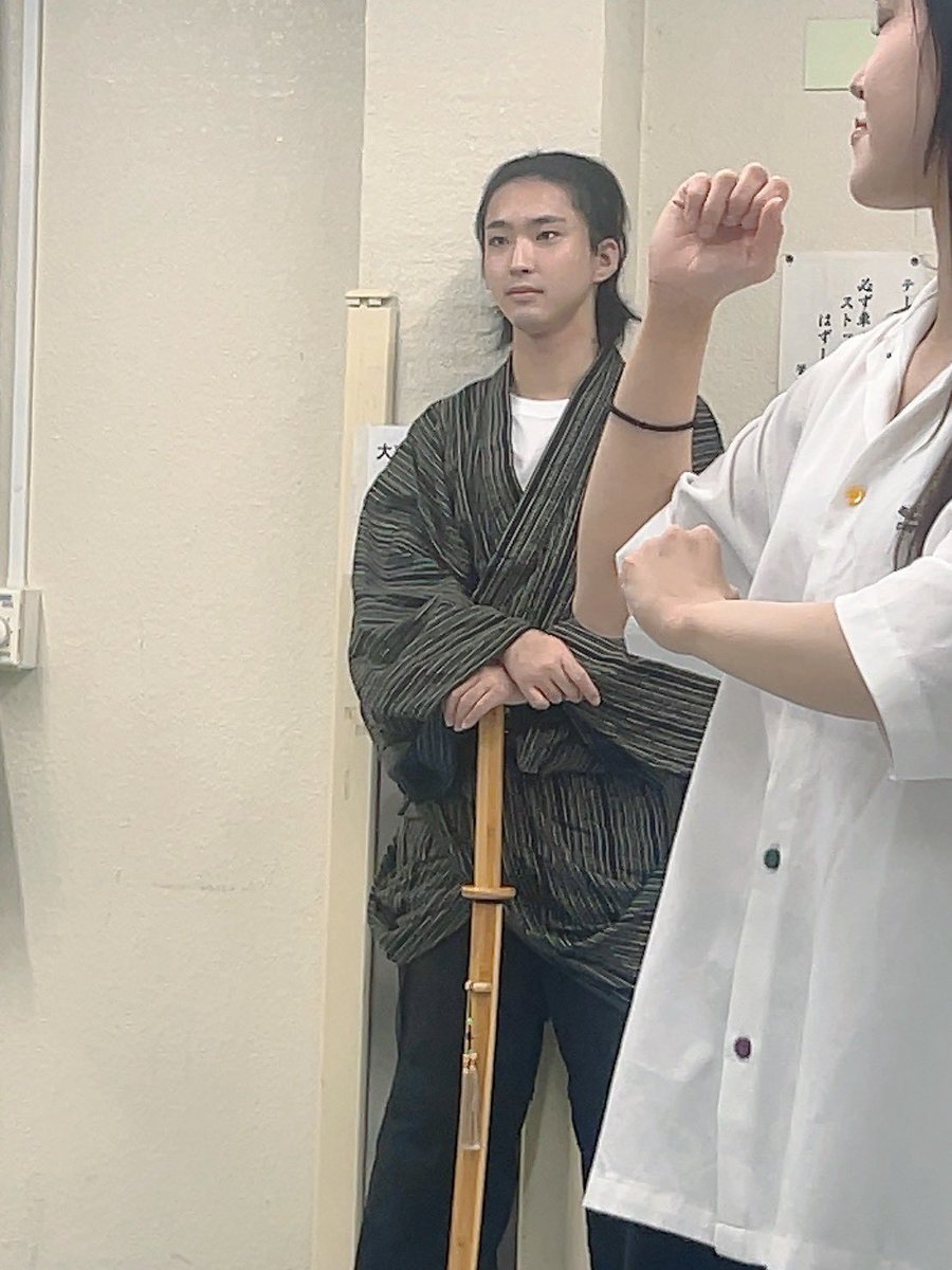 msmiya0929's tweet photo. こんばんは！
9月ですね！気づいたら8月終わってました！！！
皆様いかがお過ごしですか？

やる事に追われる日々ですが、かろうじて生きております。

虚無を見つめるまーしー置いときます。 https://t.co/eCZ2uoeaEd