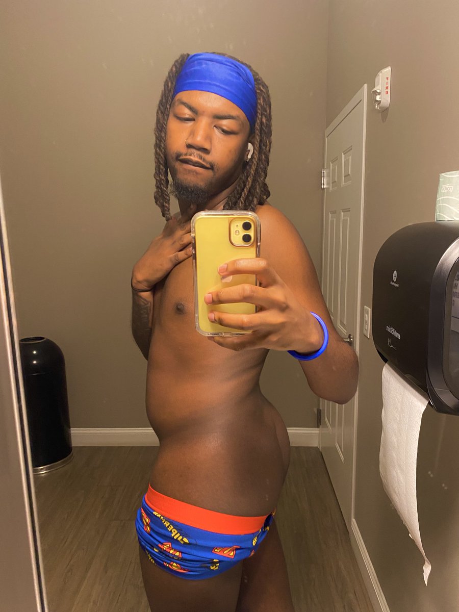 kindidyjamel's tweet photo. Just a lil ass🍑 https://t.co/yFu3OjcCwK