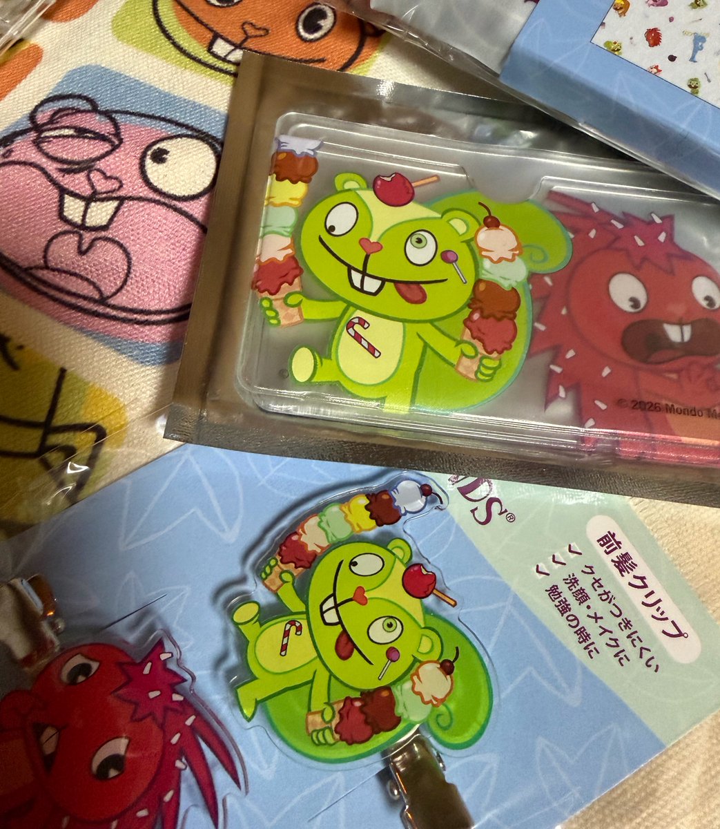 ttych's tweet photo. サンキューマートのハピツリいっぱい買っちゃった！可愛い〜なつかし〜！！最推しはナッティです🍭 https://t.co/FjRLTnYUvV