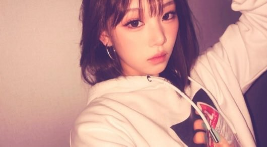 ummzzxng's tweet photo. 보고싶어바부야~~ https://t.co/dc93yuTIkB