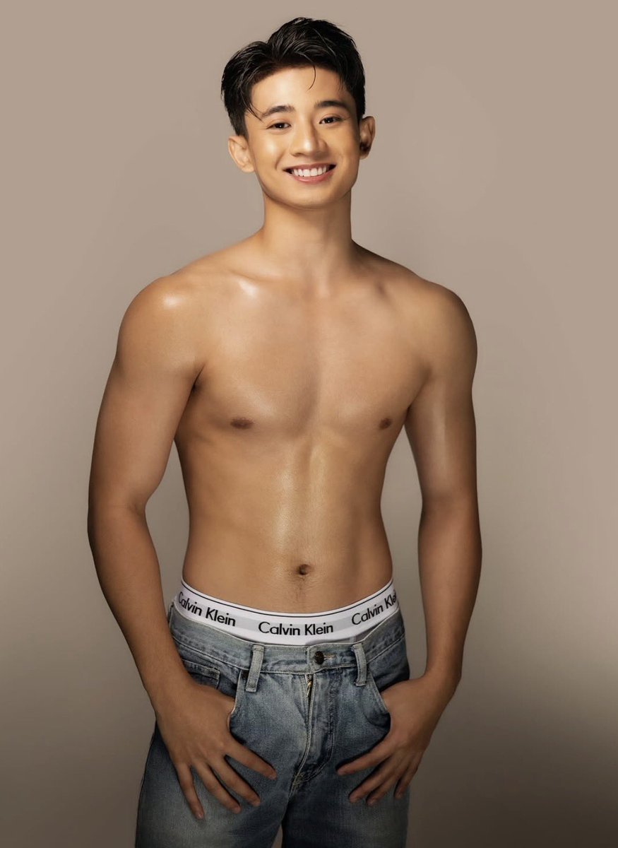 peteerpepper's tweet photo. SOBRANG GWAPO MO, JC 😍😍😍 https://t.co/X2WW5oXAIv