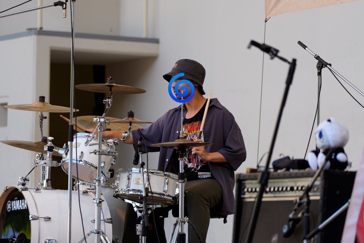 yurayura_rock69's tweet photo. #session821 の演奏写真
追加で頂きました!
ありがとうございます🥁
📷@ta__yu_cam8 https://t.co/ecXeW1m6uK
