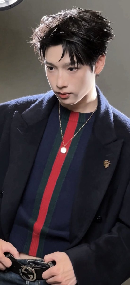 bunienice's tweet photo. พี่กุชชี่กำลังทำทุกอย่างถูกต้องไปหมด https://t.co/U5MhMeEUWA