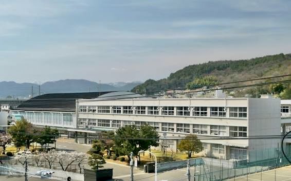 JohnSmith5way's tweet photo. 名門校紹介No.191【福島高等学校】
福島県福島市の公立共学校。
通称は「福高(ふくこう)」。
1898年に福島県第三尋常中学校として開校。
長らく男子校であったが、2003年より共学化。
校訓は「清らかであれ 勉励せよ 世のためたれ」
2026年度東大合格者数は5名、東北大27名。
#名門校 #進学校 https://t.co/XQrojcck0Q