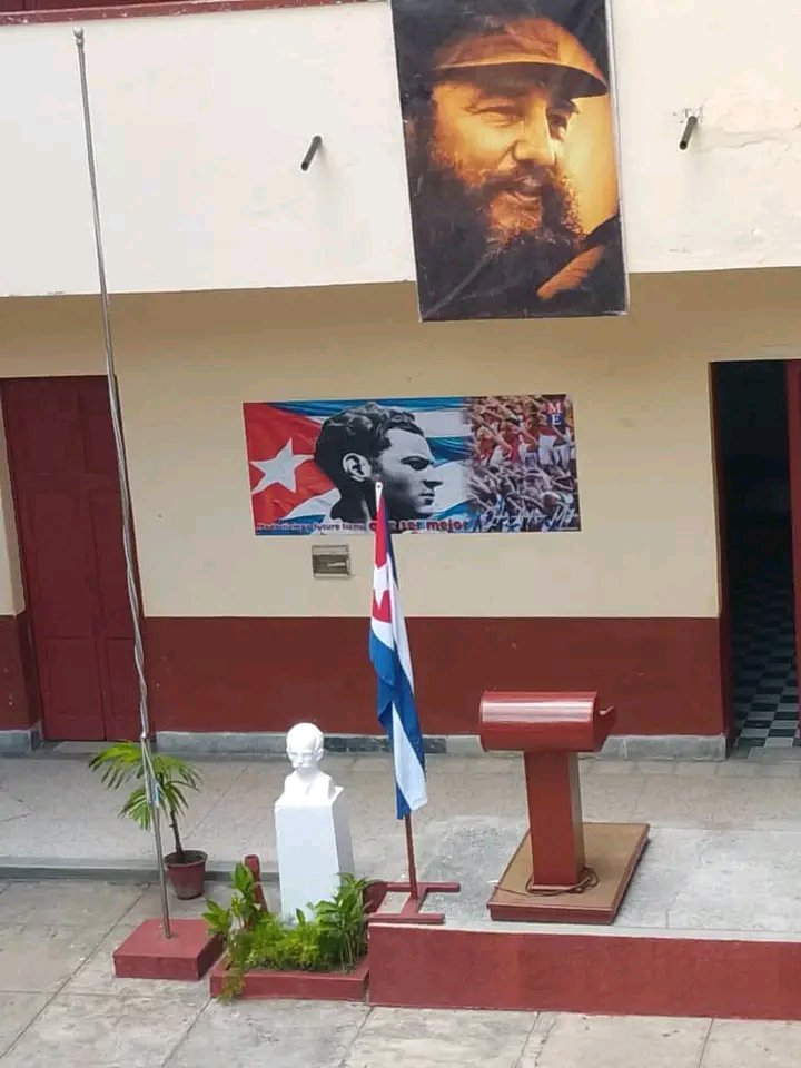 DeivyPrezMartn1's tweet photo. Así luce la institución educativa Julio Antonio Mella en la cabecera provincial de #SanctiSpíritusEnMarcha sede del acto provincial por el inicio del curso escolar 2026/2027
#ConFidelEnCadaAula este #1deSeptiembre 🇨🇺📚 https://t.co/HONVlfZB2x
