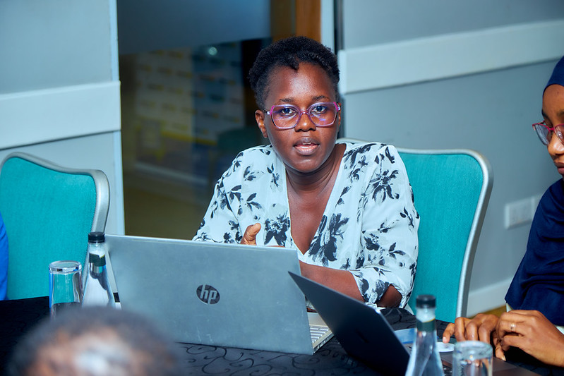 ElimikaWikiendi's tweet photo. Tunapoendelea kuwawezesha vijana kutumia teknolojia kwa ubunifu na fursa, tunapaswa pia kuhakikisha wanaweza kujifunza, kuwasiliana na kujieleza
#ElimikaWikiendi #SaferDigitalSpaces #Cybersecurity #DigitalCitizenship #DigitalRights https://t.co/JBNS9eITGF