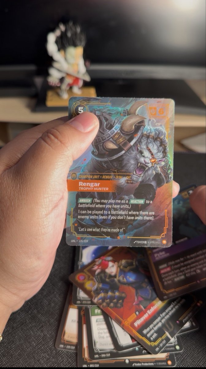 jozh_martinez's tweet photo. No Purple Vex but Stoked to pull a Trophy Hunter https://t.co/b2xKVNZMFr