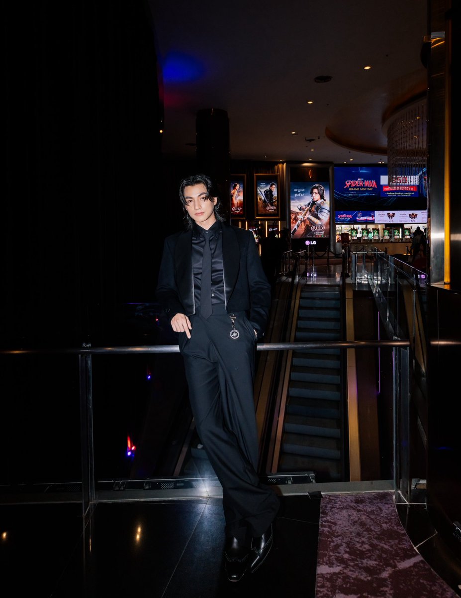 tb_entofficial's tweet photo. ภาพบรรยากาศรอบกาล่าภาพยนตร์ “อัศจรรย์วันทอง” ของกลัฟ คณาวุฒิ

เข้าฉาย 3 กันยายนนี้ในโรงภาพยนตร์
#อัศจรรย์วันทอง #InTheNameOfLove 
@gulfkanawut 
#อัศจรรย์วันทองGALA
#GulfKanawut https://t.co/Go9nQbzAZa