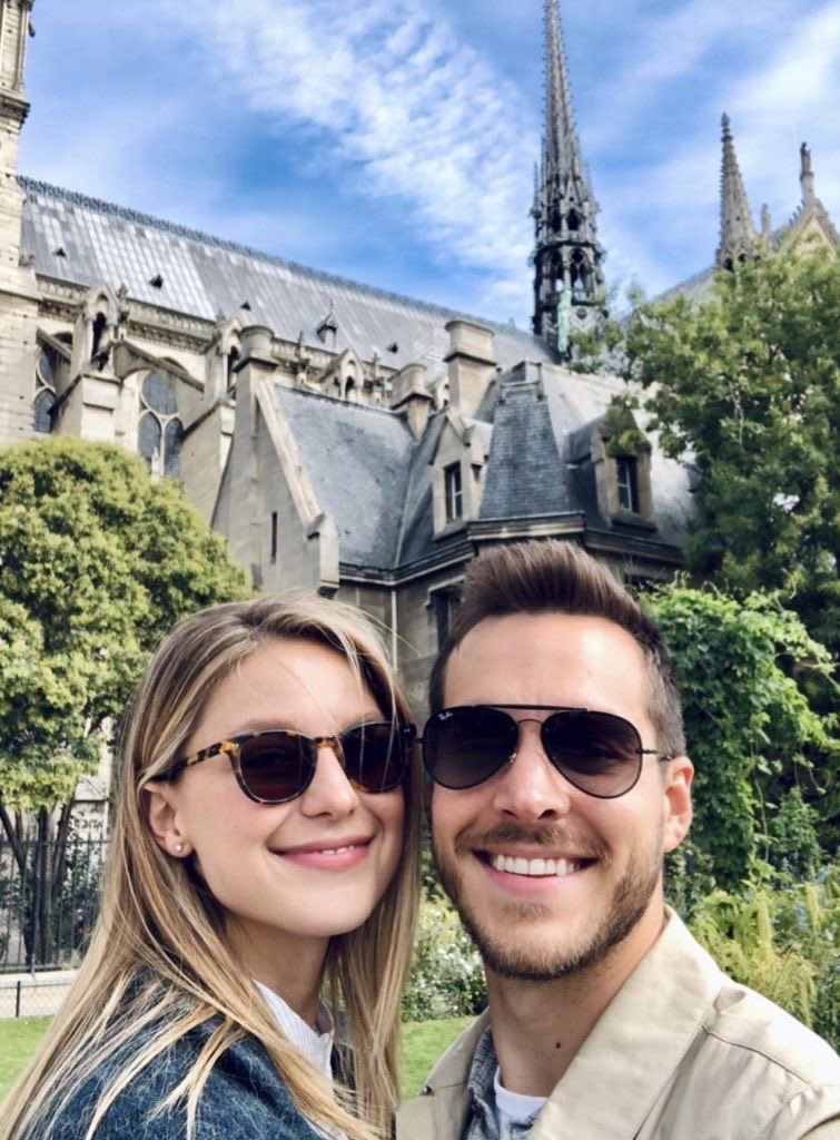 Mellyswoods's tweet photo. HAPPY ANNIVERSARY TO MELWOOD! https://t.co/SxHEY9mdX9