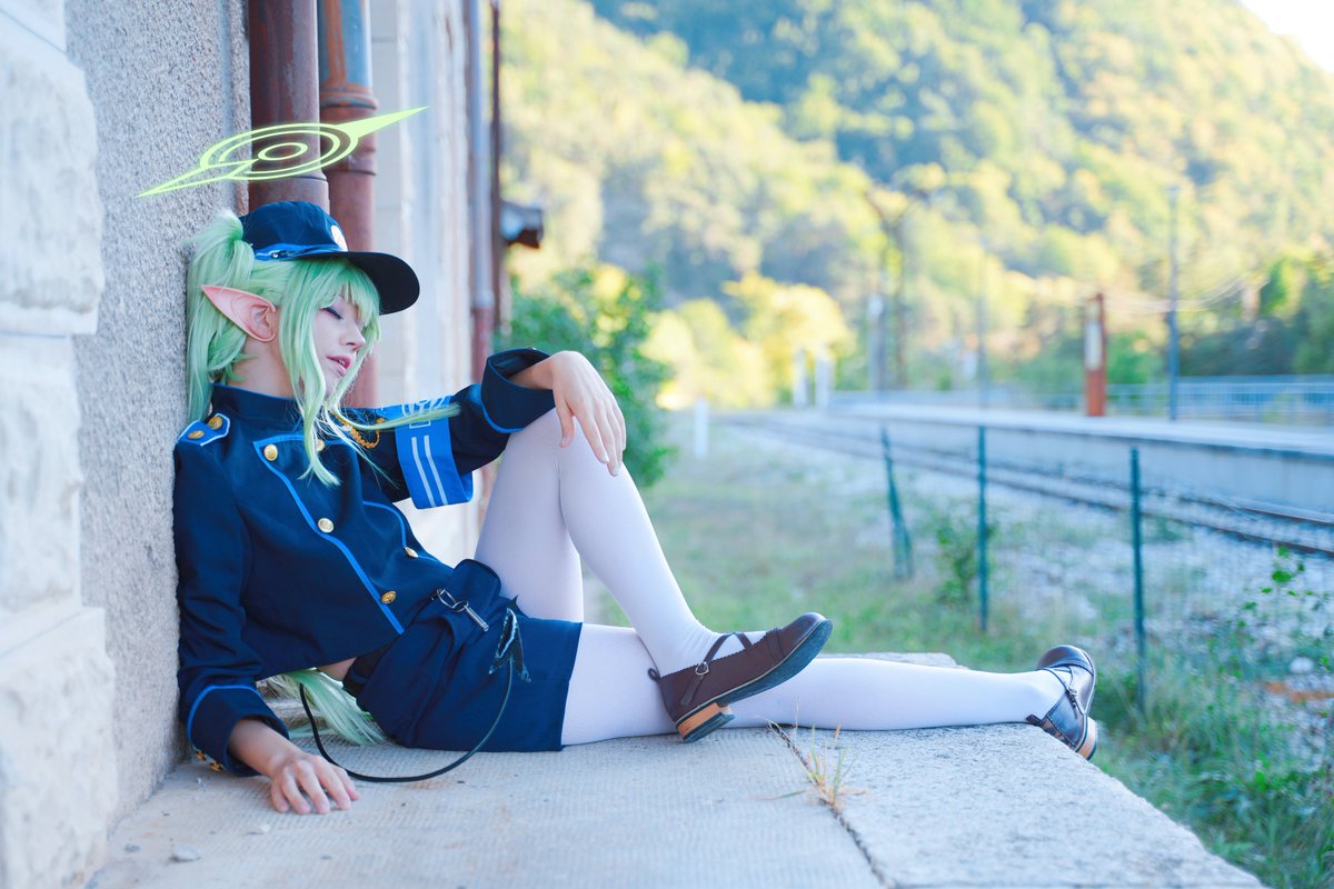 Nanako_Chu's tweet photo. Eeeeeh, it's ok we have automated trains, I may as well take a nap~ https://t.co/QXaNhzdj8Y