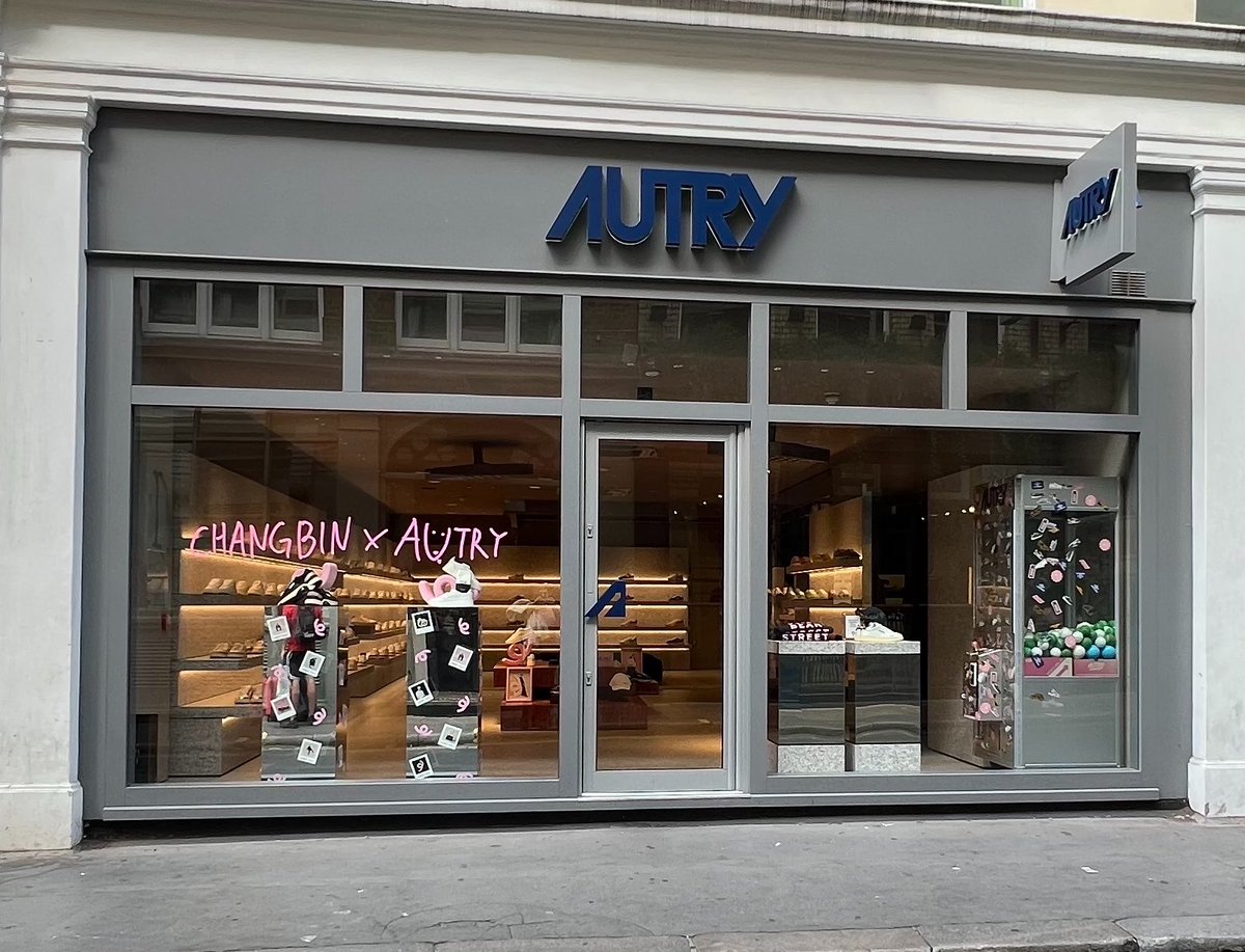 chanlixiex's tweet photo. Autry store in London 🩷

📍61-63 Beak St, Carnaby, London W1F 9SL

#CHANGBINxAUTRY #CHANGBIN #창빈 #서창빈 https://t.co/O81aJmHQOs