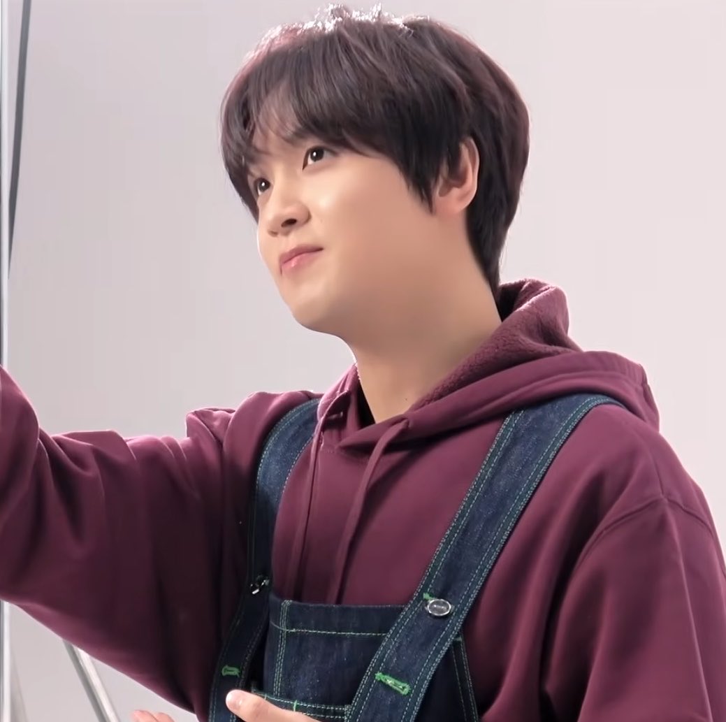 d0nggeurami's tweet photo. 진지하게 
키즈모델도가능해 https://t.co/ZgaKMq1DRE