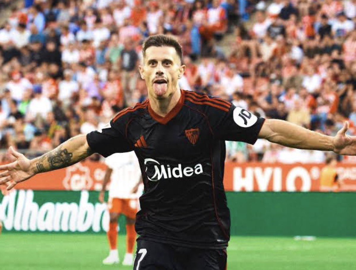 Pssevilla7's tweet photo. 🚨Exclusiva | Alfon parece estar cerca del salir del #SevillaFC a un equipo de la Serie A. https://t.co/XgkqVJZGPT