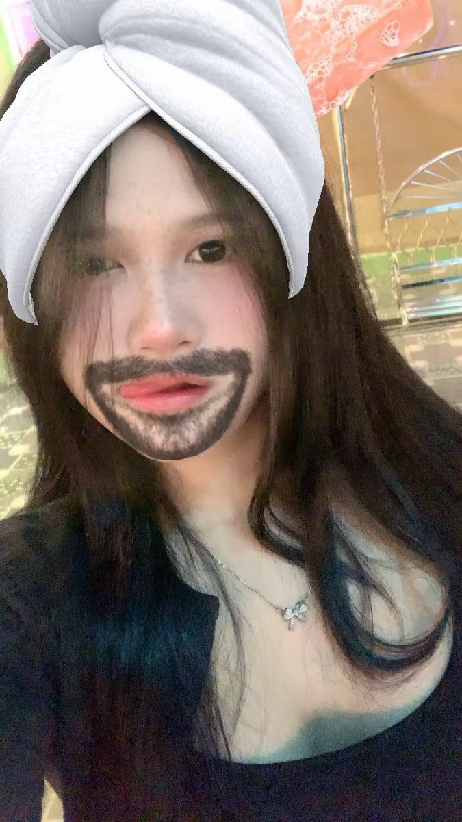 mqchi16's tweet photo. 🤪 https://t.co/hXUBQB156G