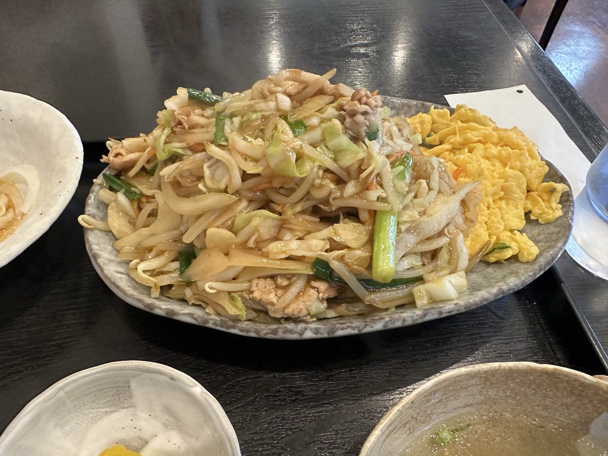 eiji_planet's tweet photo. 三重県伊賀市へ
すごい量👍
また食べたくなる✨
#野菜炒め定食
#香龍 https://t.co/2c521Xujta