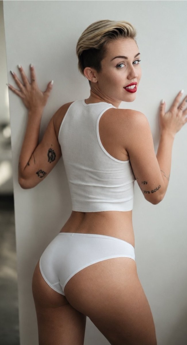 AsherTshaka's tweet photo. Miley https://t.co/qpjZZvd6c6