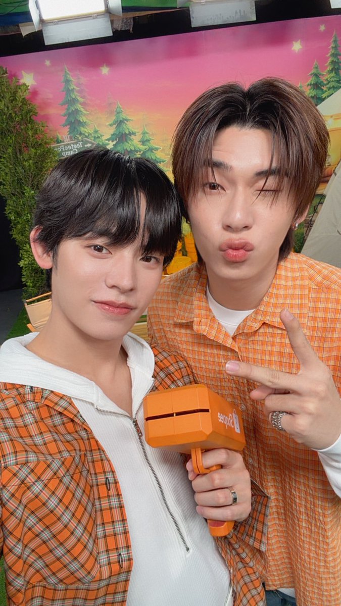 CRUSHONTEETEE's tweet photo. กดแจ้งเตือนกันอะย้างงง 🧡🧡🛎️

https://t.co/fx3JzDnLXf

SHOPEE FIRSTDATE TEETEEPOR

#ShopeeLivexTeeteePor https://t.co/FuHSGZnkXh