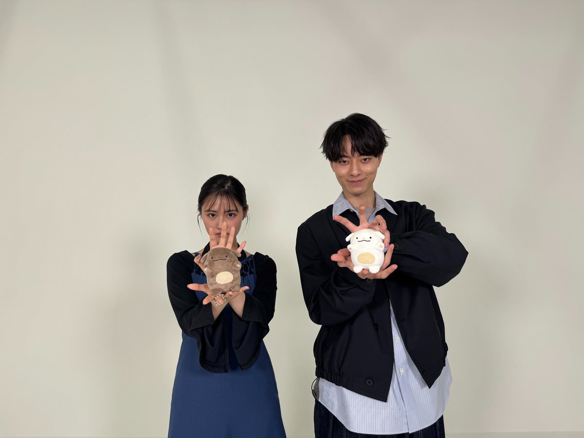 naihanamovie's tweet photo. •.\ 9月に突入 🍁 /.•

マロ・ミロと一緒に ᐡ • ⩊ • ᐡ ♡

#映画ない花
𝟏𝟏.𝟐𝟎 𝐟𝐫𝐢. 全国公開💐
#原菜乃華 #作間龍斗 (ACEes) https://t.co/OWRvIrgEdN
