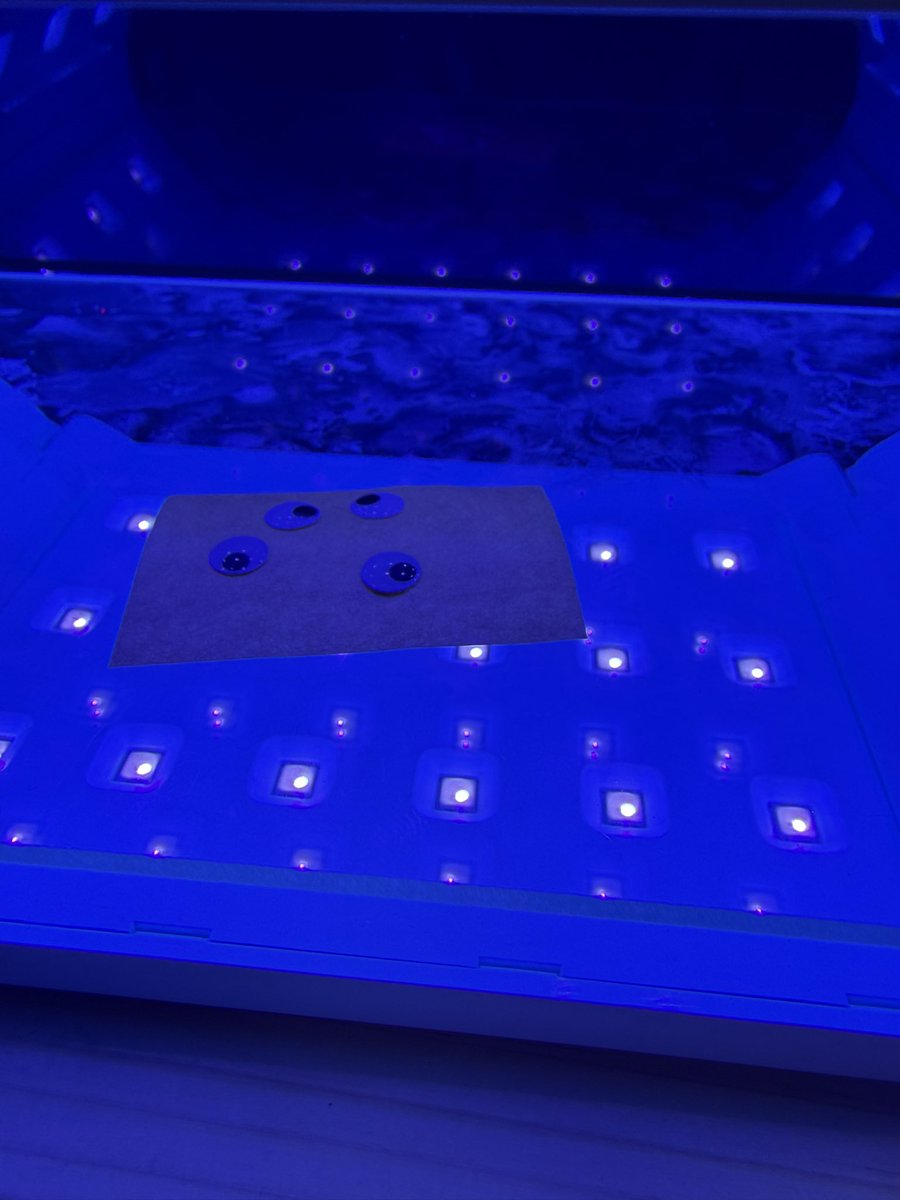 BariCraft4's tweet photo. 最終プロトのアクションチェックを一旦終えて、着色後に再度チェック予定。
目玉の高さを確認して、エラの高さを打ち合わせ。
唇のマスキングなど、やる事は盛りだくさん。
金型に入れば、CNC切削跡もなくなるのを想像しながら、ワクワクが止まらない。

#baricraft
#spooner108f
#absモデル https://t.co/f8synuIzdo