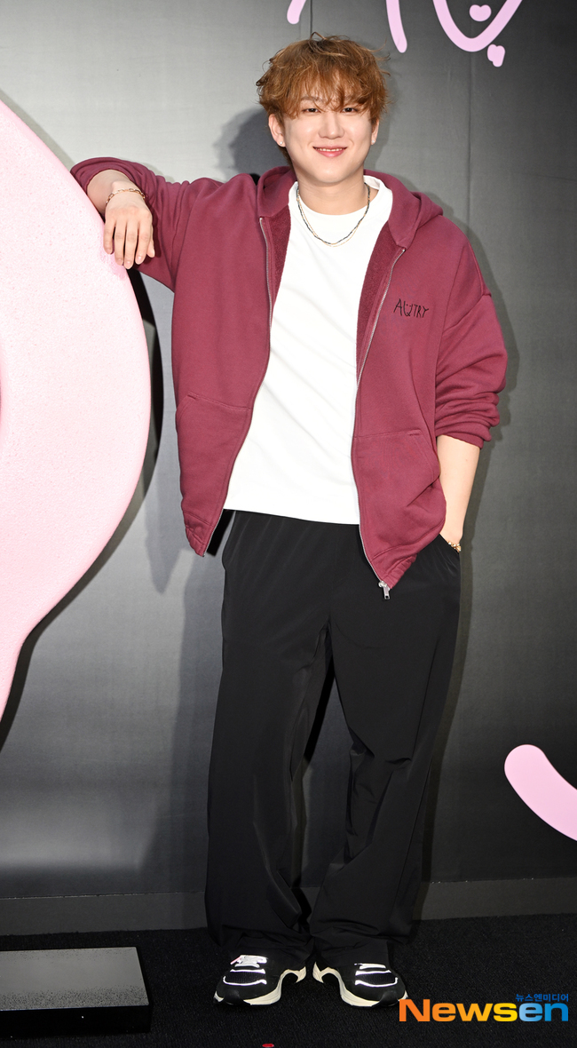 StrayKidsGlobal's tweet photo. [Press Photo] (1/9)
2026.08.01

#Changbin is at Autry Pop-up Store in Seoul for launching of his capsule collection with Autry

CHANGBIN X AUTRY COLLECTION
CHANGBIN THE CAPSULE COLLECTION 
#CHANGBINxAUTRY
@stray_Kids https://t.co/YYIVOlPs1n