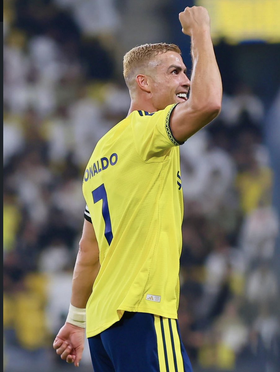 Grandsoncr7's tweet photo. It took Messi just 33 goals to become Inter Miami's all-time top scorer.

It took Ronaldo 131 goals to become Al-Nassr's all-time top scorer in the Saudi Pro league. 

We're not the same. https://t.co/nUo0ga2Vf5