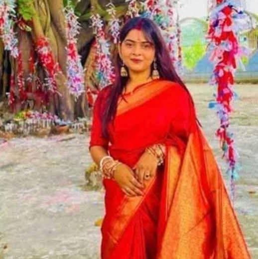 HinduVoice_in's tweet photo. #Pogrom is going on in #Bangladesh. 

In the last 24 hours, 3 Hindus have been murdered in Bangladesh. 

1. In #Gazipur district, the dead body of Prapti Mallik Puja(24) was found. 

2. In #Munsiganj district, the dead body of jewellery businessman Suman Dey(45) was found inside his shop. 

3. In #Maulavibazar district, the dead body of a Hindu woman named Mira Hazra(40) was found this morning.