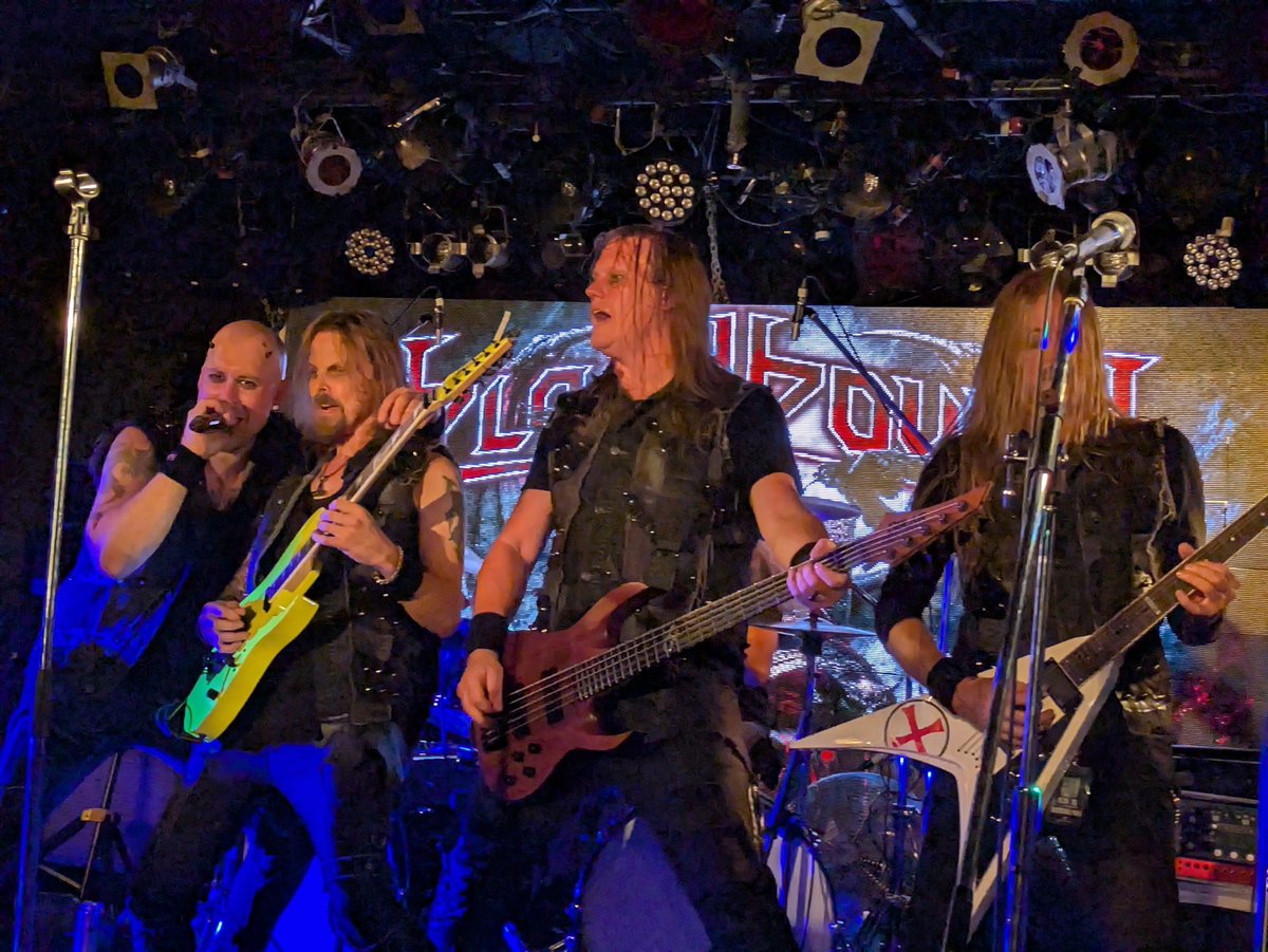 Tygers_OP's tweet photo. ただひたすらカッコよかったBLOODBOUND

#Bloodbound
 #evokenfest https://t.co/bG3j3Zdhod