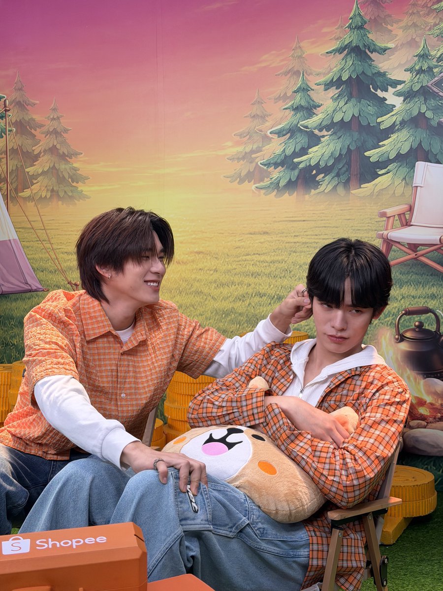 Rodiyahhabibah's tweet photo. Teetee~ lmao 5555

SHOPEE FIRSTDATE TEETEEPOR
#ShopeeLivexTeeteePor
#ตี๋ตี๋ป๋อ #teeteepor https://t.co/O4LtcOkiaY