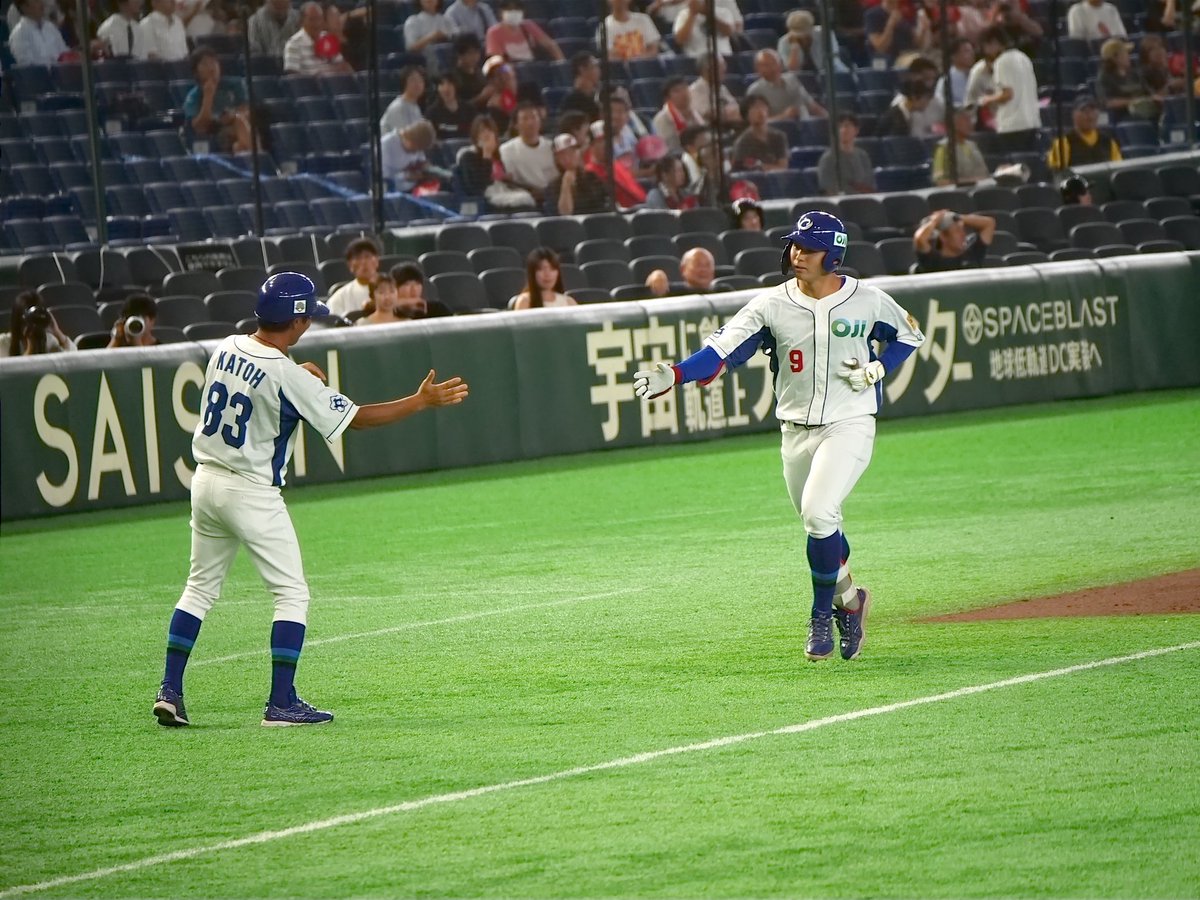 tovar_base's tweet photo. ＃柴﨑聖人 (王子) 2026/9/1

これがスターなんだと感じさせるような一発🚀

第2打席では好捕に阻まれながらも、レフトへ大飛球を放ち、復調の兆しを見せると、続く打席で今大会初ヒット！
そして最後は、試合を決める豪快なアーチを描きました🔥 https://t.co/vPhxacL7YW
