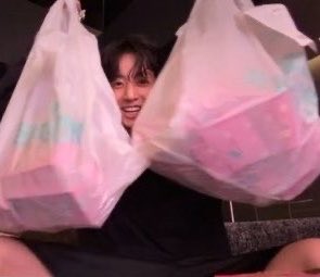 koonimies's tweet photo. just happy as hell to have a bag of bullshit https://t.co/5E62gSteN1