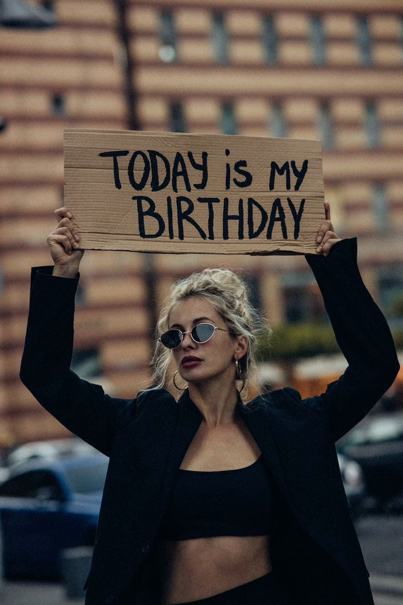 thedaintytomi's tweet photo. September 1st baby 🎉🎉 https://t.co/HGhMp3gvK9