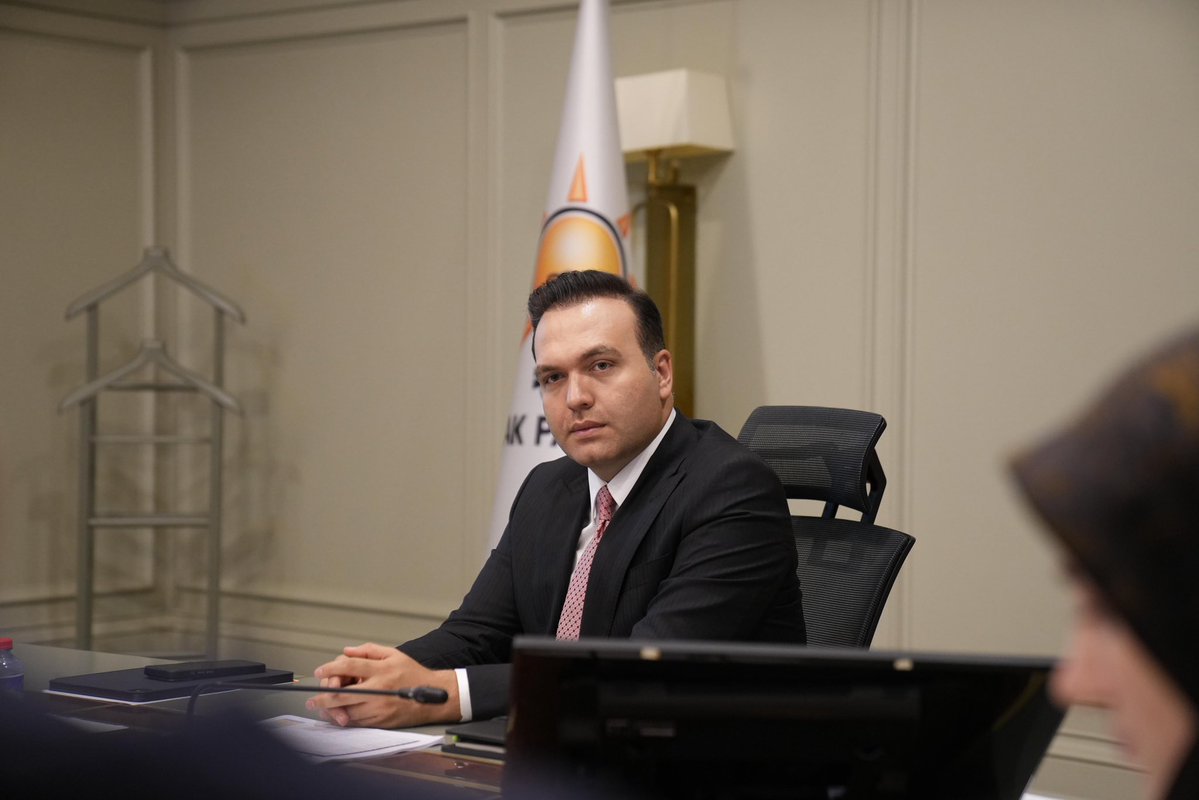 AKGenclikGM's tweet photo. Merkez Yürütme Kurulu (MYK) toplantımızı, Gençlik Kolları Başkanımız Sayın @avyusufibis’in başkanlığında gerçekleştirdik. https://t.co/L1GFh5TNrY