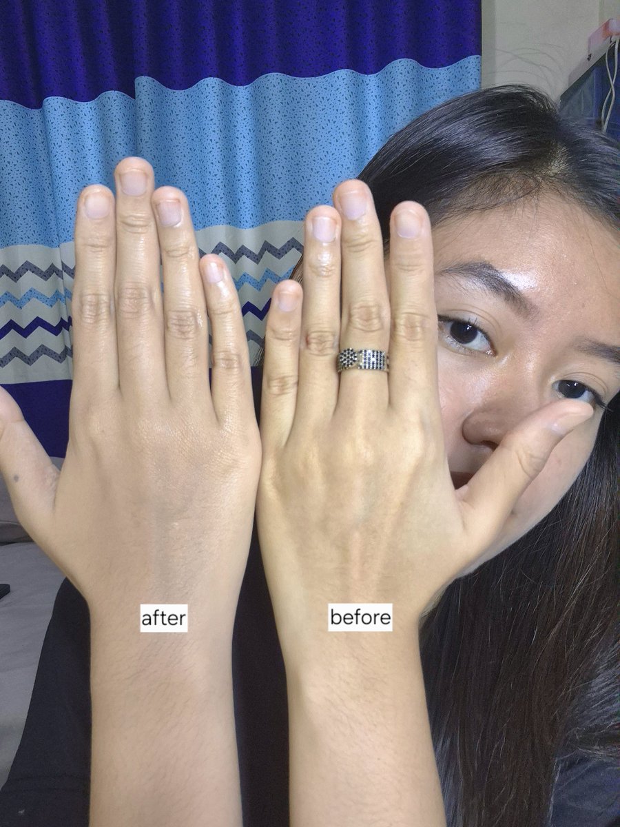 Zulfamuu's tweet photo. semenjak punya body serum ini aku ngerasa dapet life hack baru! 

ga bingung gmn caranya biar warna kulit tangan ama muka ga jomplang kalo pas lagi pakek makeup>.< https://t.co/7I50AkzV5d