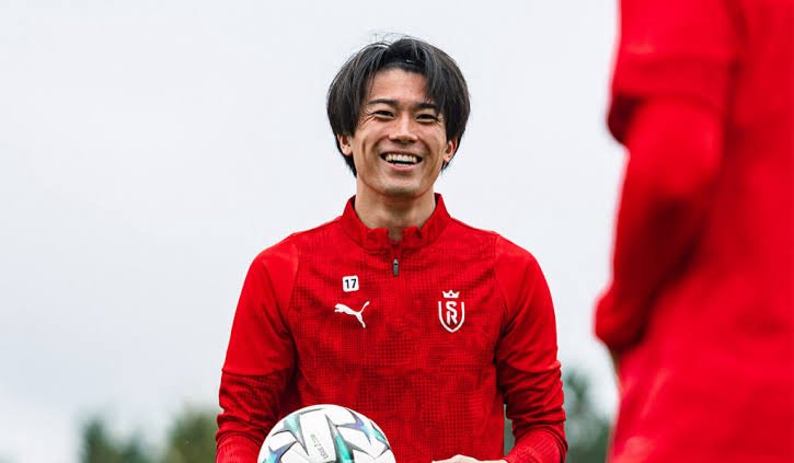 MediaOL69's tweet photo. 🚨Here we Gone !

Keïto Nakamura va signer à l’OL pour un contrat de 4 ans ✅

 Montant de 20M€ bonus compris !🤑

Visite médicale prévue dans l’après-midi ! ⏳ https://t.co/LbMpYC7iXS